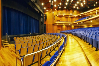 Tout nouveaux velours pour le théâtre et les événements