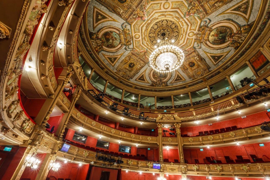 Opera Ballet Vlaanderen zoekt een enthousiaste stagiair(e)