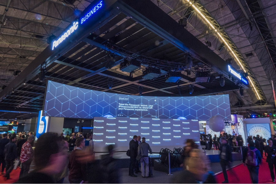 Panasonic creëert een holografische 'showstopper' op ISE 2018