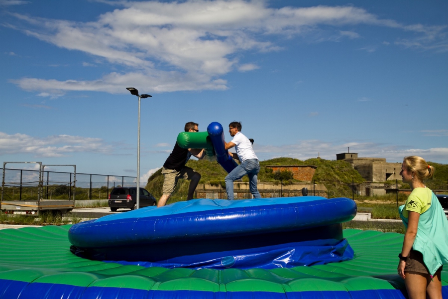 The Outsider Coast prend en charge la totalité de votre family day