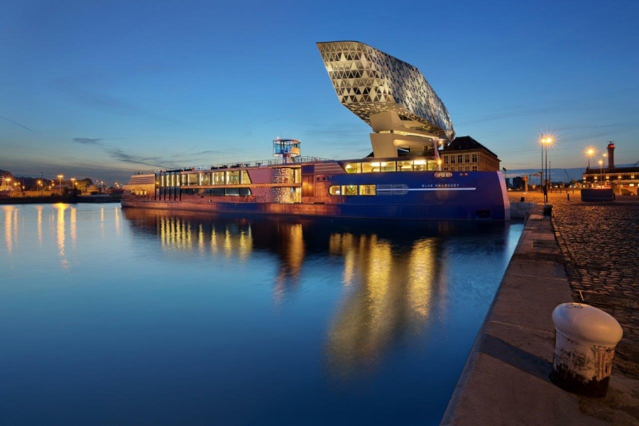 Bezoek op 1 oktober het fonkelnieuwe eventschip de “Blue Rhapsody” in Brussel