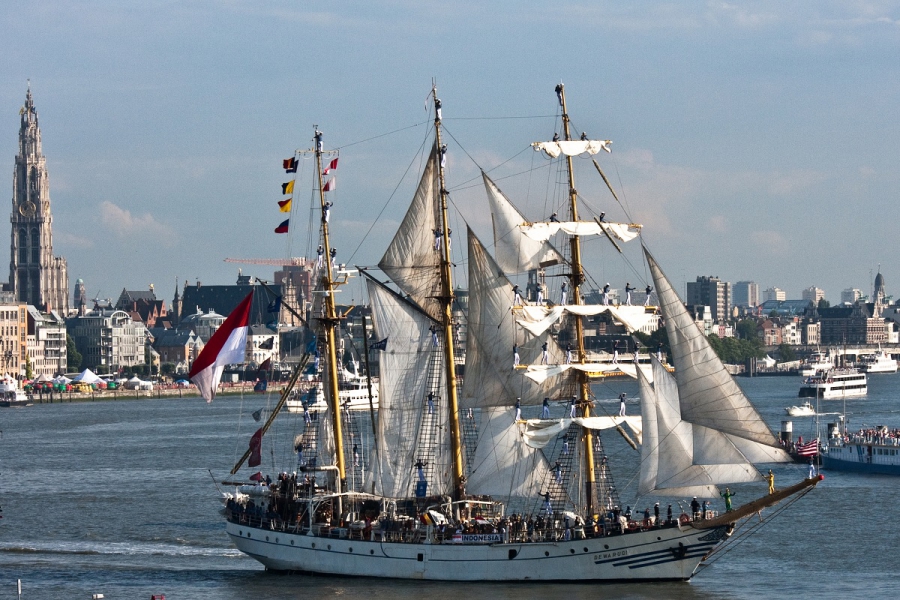 Sylvester Productions et PushToTalk ensemble à la barre des Tall Ships Races