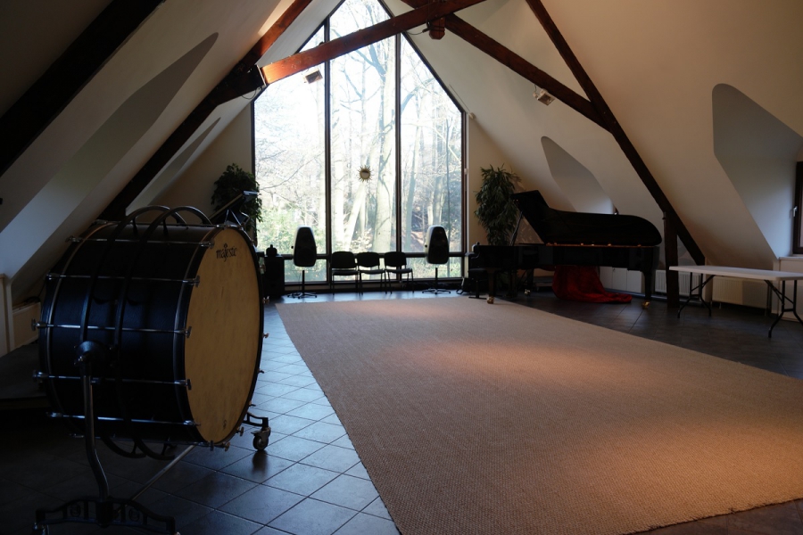 Studio BlueTree, décor unique pour votre événement avec une touche musicale…
