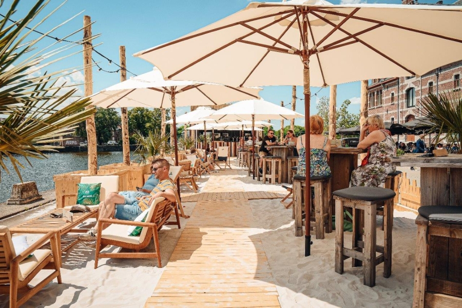 Votre événement dans le bar d'été de l’hôtel Van der Valk à Malines