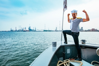 24seven capitaine à bord pendant une formidable expérience Loveboat