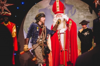 Balthazar emmène le Grand Saint en voyage autour du monde!