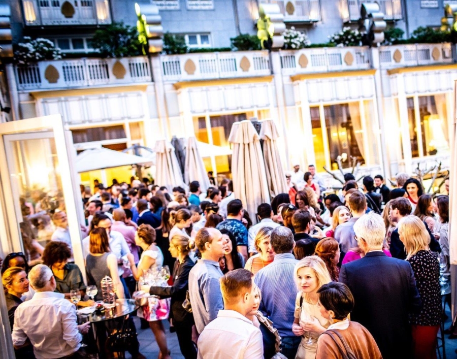 Zomer op het terras bij Wiltcher's: Afterworks, fingerfood en "signature" cocktails