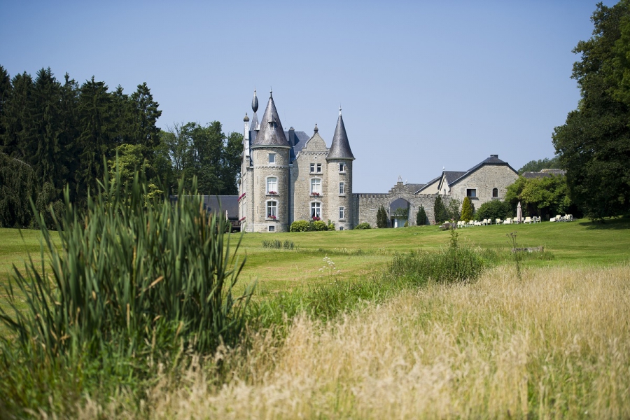 Pour fêter entre collègues cette nouvelle année… l’Ardenne vous présente ses châteaux