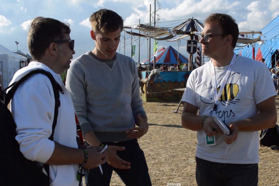 Inter-actie tussen mens en omgeving … én Beeple