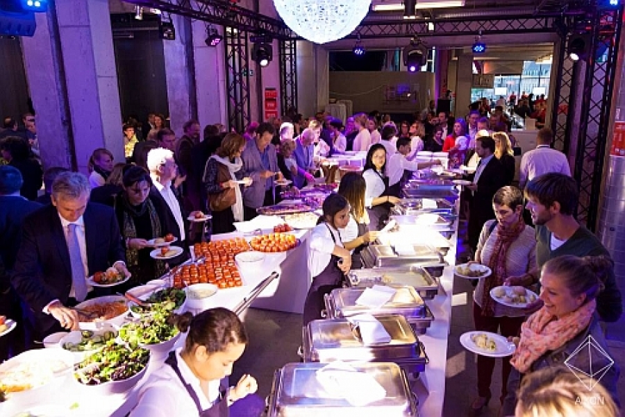 Mechelen Feest en Tesla Club Belgium strijken neer in Lamot