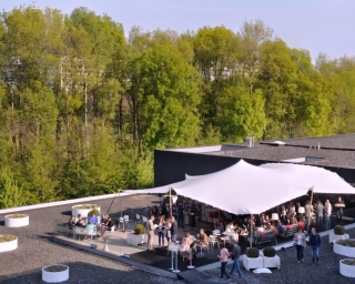 Rooftop vibes chez BluePoint Antwerpen : l’adresse estivale incontournable