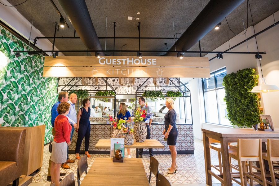 Un nouveau concept hôtelier tendance ouvre près d’Efteling, bienvenue au  GuestHouse Hotel
