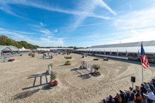 Veldeman bouwt impressionant tentendorp voor WK Jumping