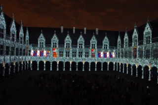 ADC tovert de Vurige Stede om tot Lichtstad