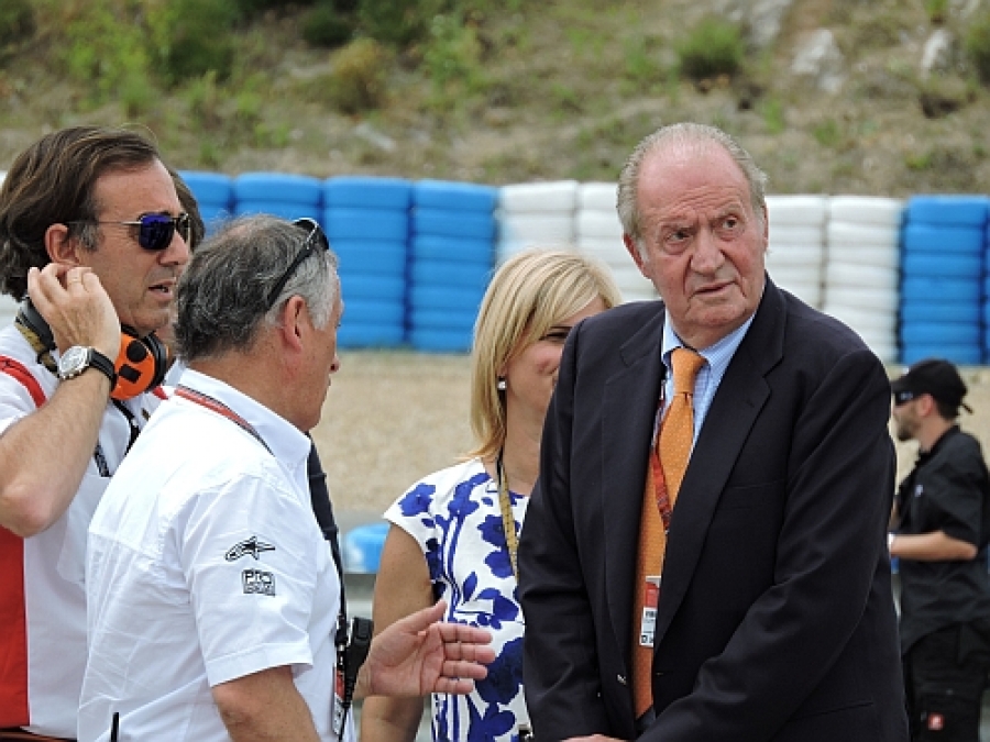 Juan Carlos félicite HD*LEDSHINE au Grand Prix de Jerez