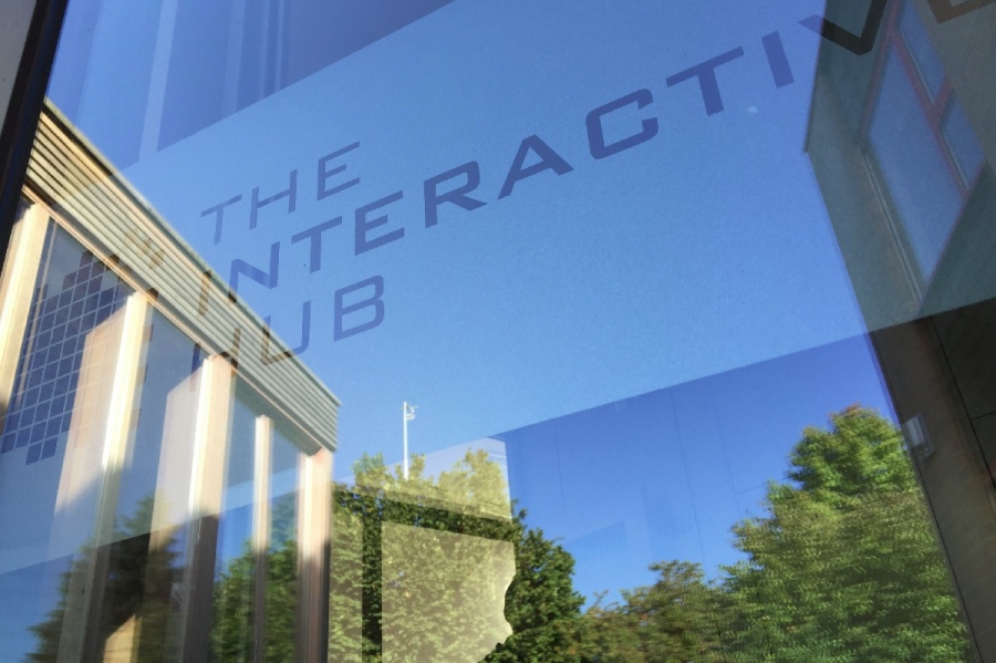 The Interactive Hub : le centre de réunion s’agrandit