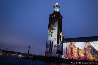 Panasonic illumine la semaine des Nobel avec un mapping vidéo spectaculaire à Stockholm