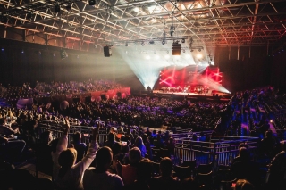 La Proximus Pop-Up Arena et Veldeman offrent aux amateurs de musique l’expérience unique d’un festival indoor