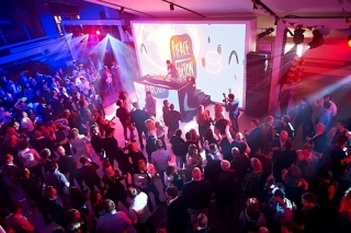 Balthazar Events sert ‘l’apéro des festivals’ au BMW Brand Store