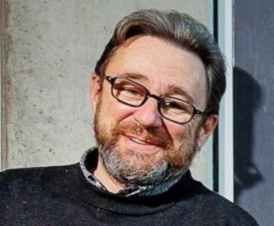 Jan Simons participe au nouveau projet de centre de congrès